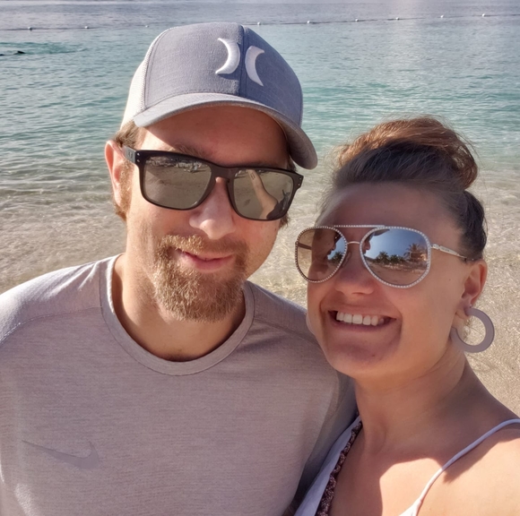 Meet your Posher, Erin - Picture 1 of 1